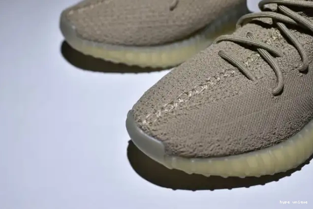 hype Boost 350 V2 Dark Green Adidas Yeezy DA9572 0325
